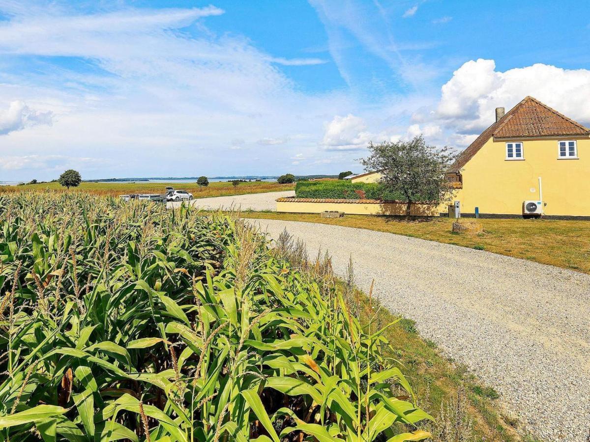 6 Person Holiday Home In Fåborg Eksteriør bilde